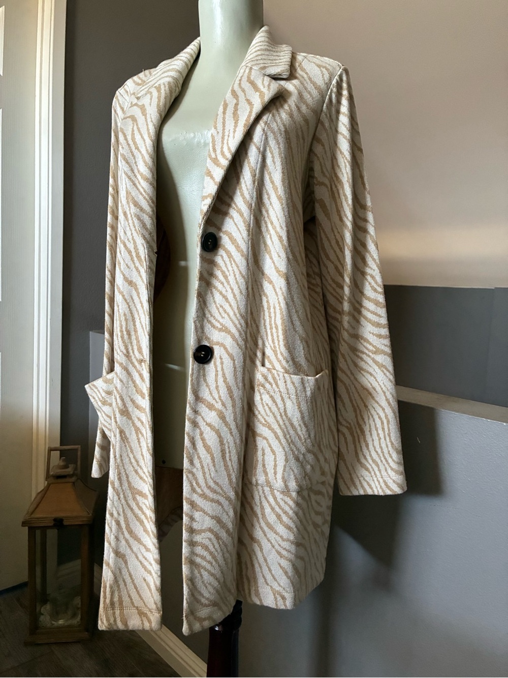 Susan Graver Ivory Zebra Jacquard Knit Coatigan Medium